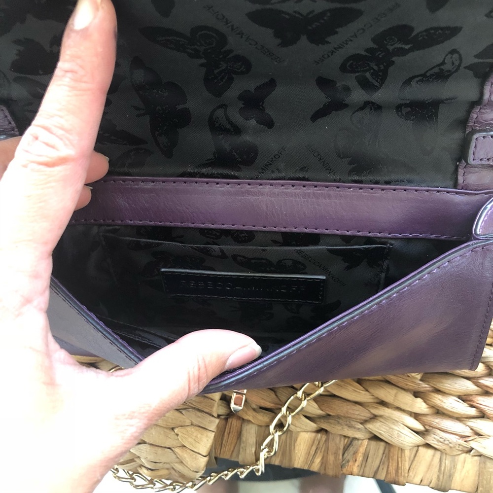 REBECCA MINKOFF LOVE CLUTCH/GOLD CHAIN SH. BAG - Picture 6 of 7